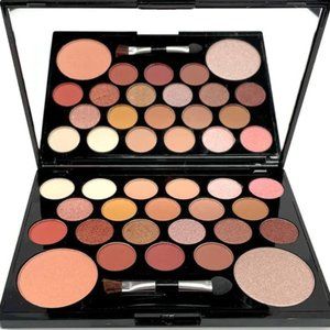 Amuse Eyeshadow Blush and Highlight Kit